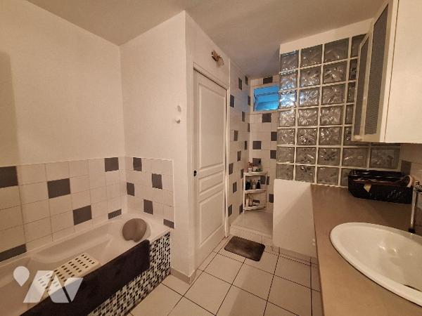 VILLA SEMI INDIVIDUELLE DANS LE SECTEUR RECHERCHE DE WATTIGNIES VILLAGE