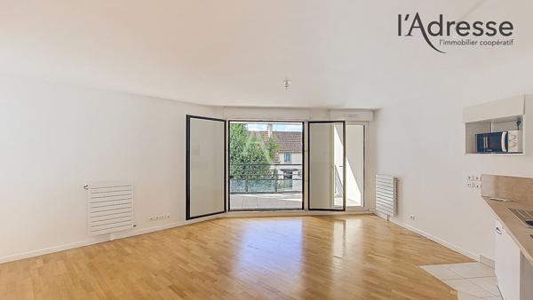SURESNES/ QUARTIER LIBERTE appartement 2 pièces de 46 m² avec terrasse + balcon et parking