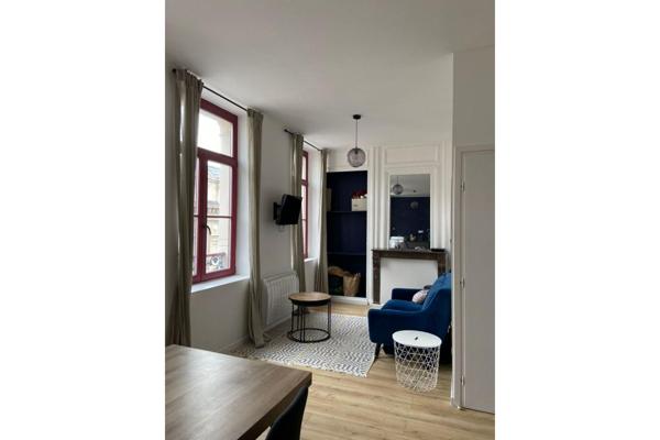 A LOUER : T3 à LILLE • Rue du Sec Arembault - Gare • 1 235 € CC • Réf. G432-4