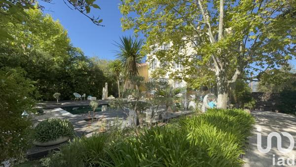 Maison à vendre 10 pièces 400 m² La Crau