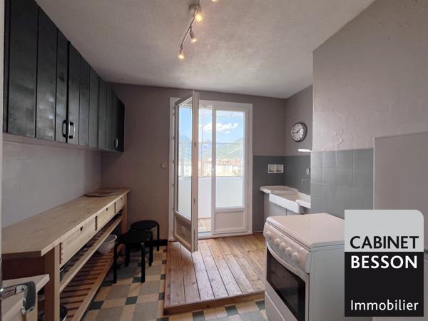 GRENOBLE MUTUALISTE - T3 de 53m² meublé au 5ème et dernier étage - Visite : Xavier MAGNIN 06 89 12 54 61