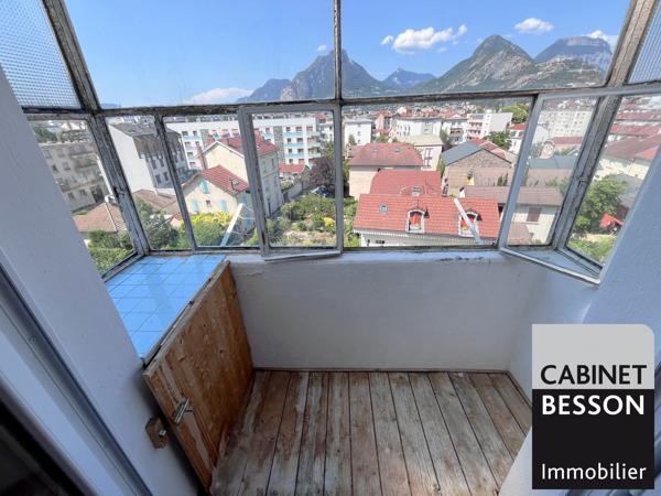 GRENOBLE MUTUALISTE - T3 de 53m² meublé au 5ème et dernier étage - Visite : Xavier MAGNIN 06 89 12 54 61