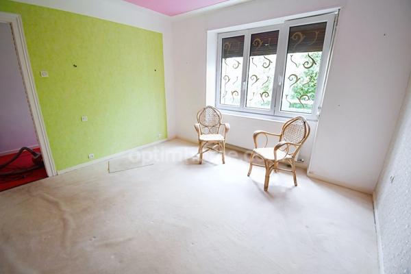 MAISON INDIVIDUELLE 161 M² – 5 CHAMBRES POSSIBLES – GRAND GARAGE 51 M² – QUARTIER PRISÉ LONGWY HAUT