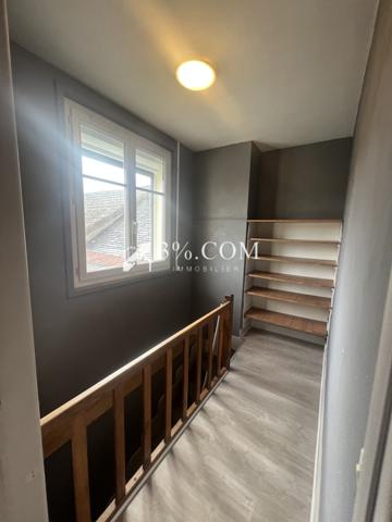 Maison 8 pièce(s) 4 chambre(s) 182 m²