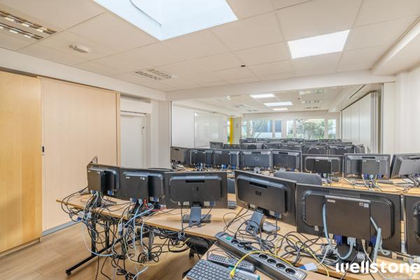 Bureaux à louer à PARIS 75018