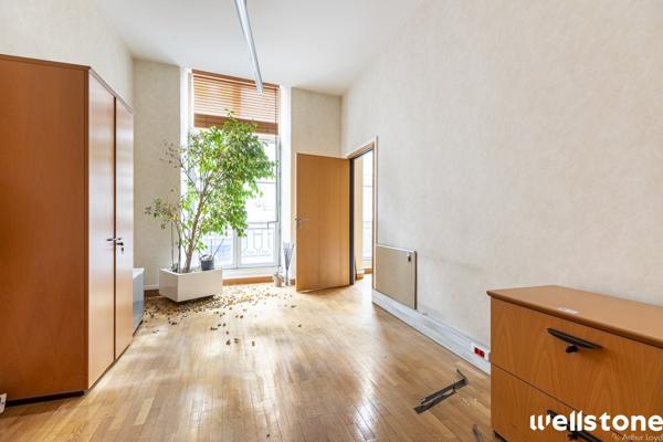 Bureaux à louer à PARIS 75006