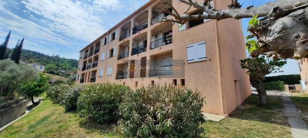 Location Appartement 3 pièces 58 m2 à Roquebrune-sur-Argens