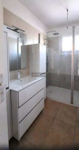 Location Appartement 3 pièces 58 m2 à Roquebrune-sur-Argens