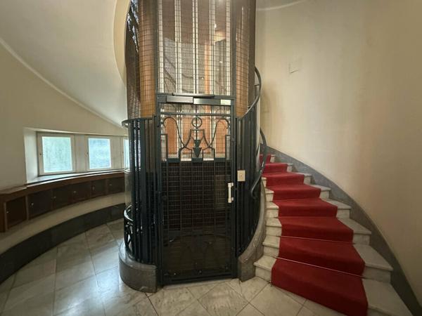 BUREAUX à VENDRE de 321 m²