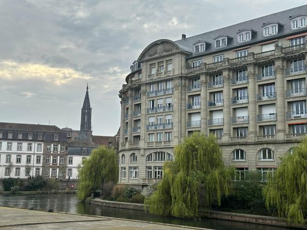 BUREAUX à VENDRE de 321 m²