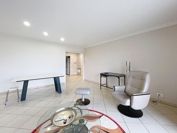 SAINT SEBASTIEN SUR LOIRE BORDS DE LOIRE APPARTEMENT 2 CHAMBRES BALCON STATIONNEMENT