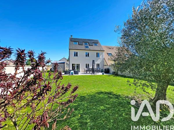 Maison à vendre 6 pièces 158 m² Saint-Fargeau-Ponthierry