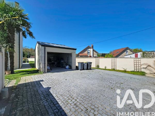 Maison à vendre 6 pièces 158 m² Saint-Fargeau-Ponthierry