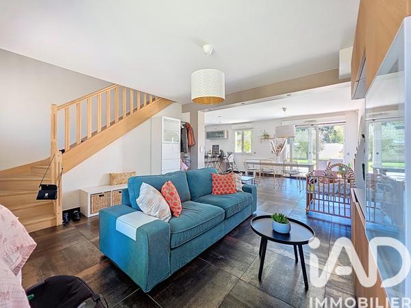 Maison à vendre 6 pièces 158 m² Saint-Fargeau-Ponthierry