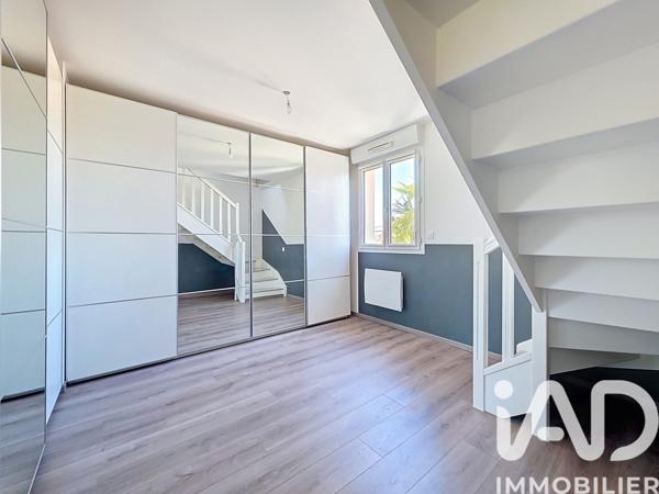 Maison à vendre 6 pièces 158 m² Saint-Fargeau-Ponthierry
