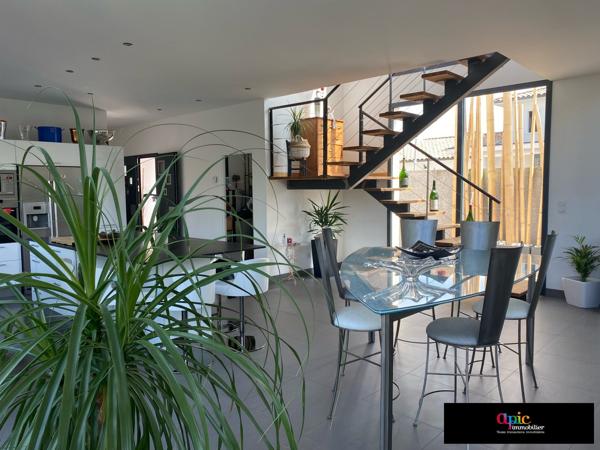 Villa contemporaine 220 m ² / 639 m²