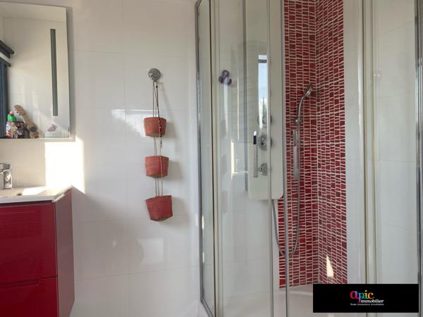 Villa contemporaine 220 m ² / 639 m²