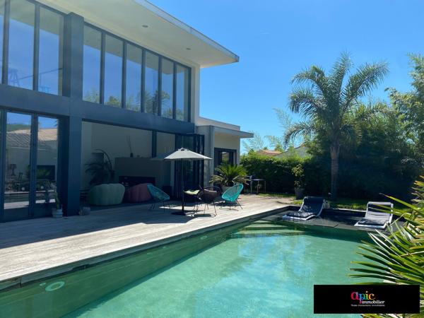 Villa contemporaine 220 m ² / 639 m²