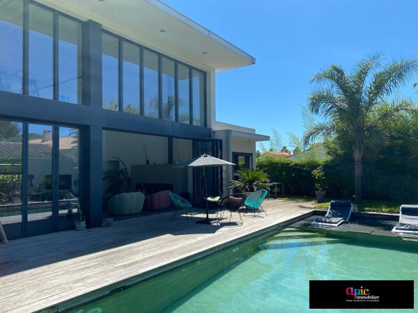 Villa contemporaine 220 m ² / 639 m²