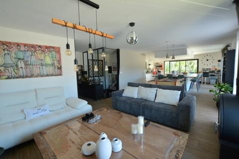 Maison contemporaine-6 pièces-piscine-garage