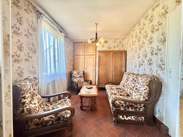 Maison 3 pièces - 2 chambres avec potentiel de 3 - Sous sol-total