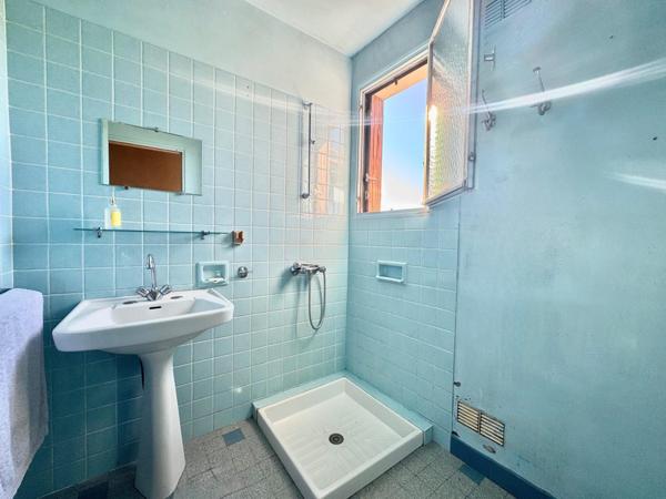 Maison 3 pièces - 2 chambres avec potentiel de 3 - Sous sol-total