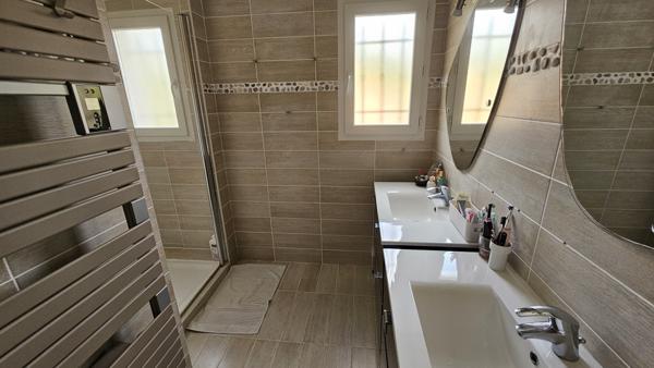 Draguignan (83300) Appartement à vendre avec terrasse 5 pièces à Draguignan (83)