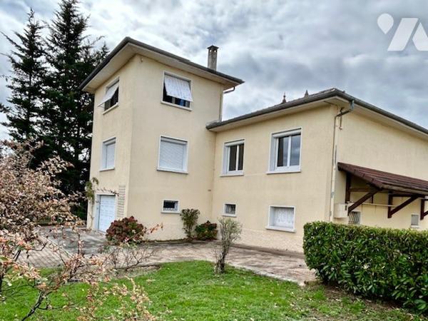 Belle maison familiale de 166 m² environ sur un terrain de 1 274 m²