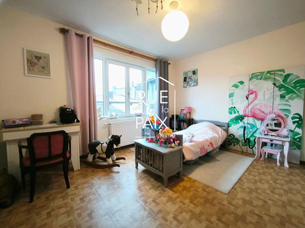 79200 PARTHENAY Maison de ville avec garage à Parthenay