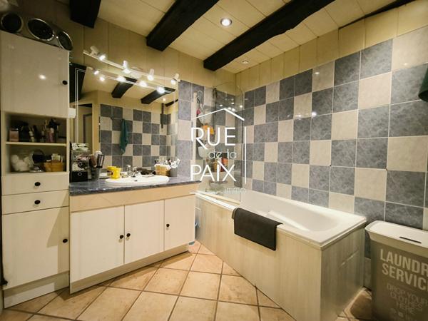 79200 PARTHENAY Maison de ville avec garage à Parthenay