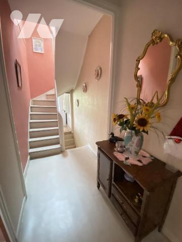 AMIENS - SAINT-ACHEUL - MAISON AMIENOISE 112 m² - 4 CHAMBRES - COUR