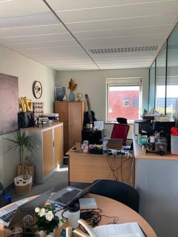 Bureaux à vendre à MEUDON LA FORET 92360