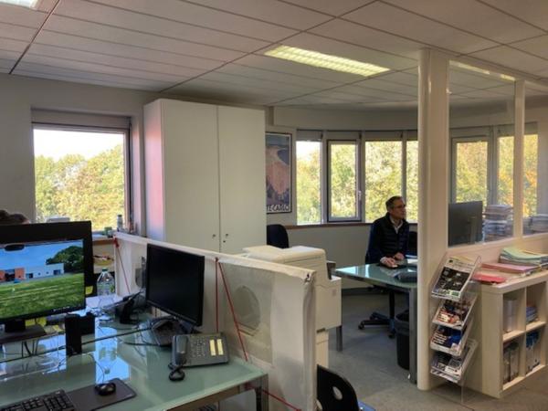 Bureaux à vendre à MEUDON LA FORET 92360