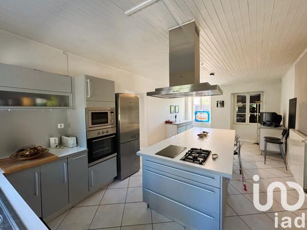 Maison à vendre 6 pièces 146 m² Saint-André-le-Gaz
