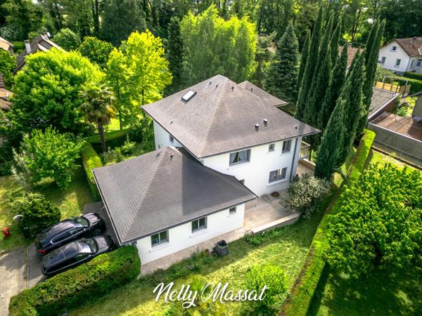 Maison à vendre 9 pièces BASSENS (73) - 380 M2 - garage, jardin