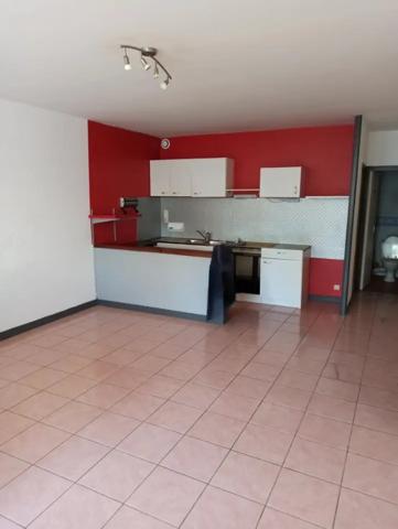 IMMEUBLE DE RAPPORT 4 LOGEMENTS LOUÉS + POTENTIEL D'ÉVOLUT