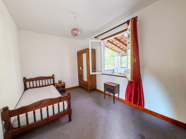 Maison T4 de 60 m² avec terrain de 1 117 m² et vérandas