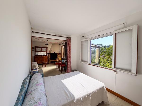 Maison T4 de 60 m² avec terrain de 1 117 m² et vérandas