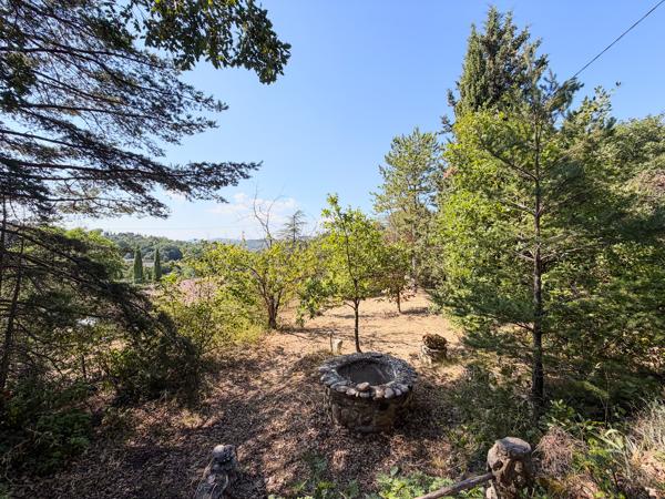Maison T4 de 60 m² avec terrain de 1 117 m² et vérandas