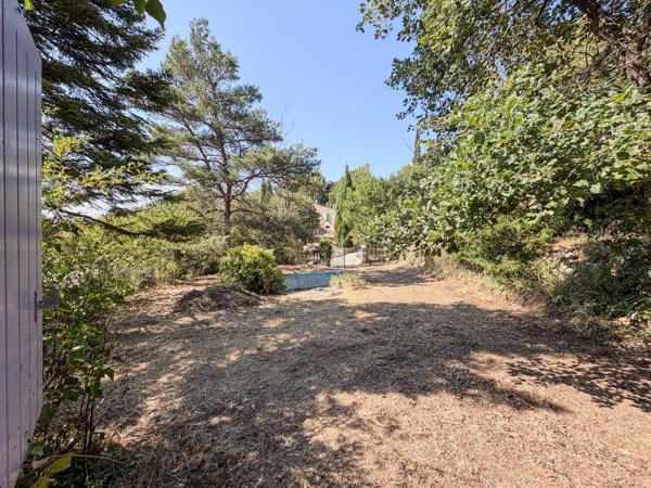 Maison T4 de 60 m² avec terrain de 1 117 m² et vérandas