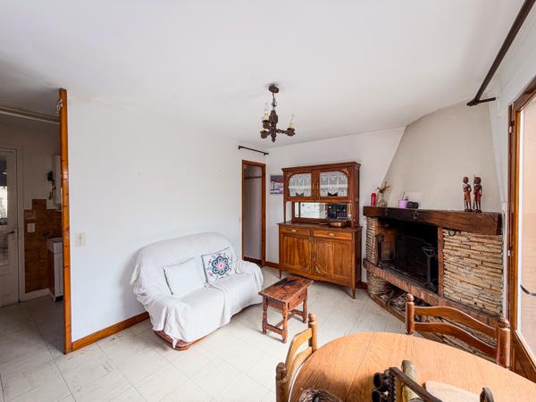 Maison T4 de 60 m² avec terrain de 1 117 m² et vérandas