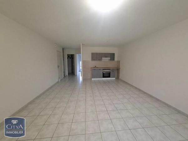 Appartement à louer 2 pièces 53m² Villeneuve-sur-Lot (47300)