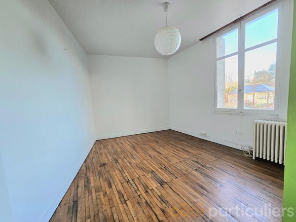 Vente
                Immeuble293 m² - 4 Pièces -
                    TOURS (37100)
