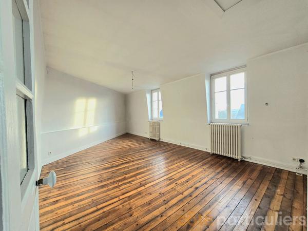 Vente
                Immeuble293 m² - 4 Pièces -
                    TOURS (37100)