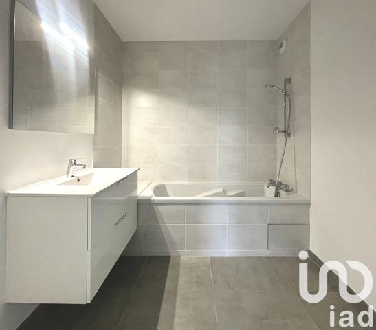 Appartement 4 pièces de 89 m² à Grenoble (38100)