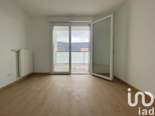 Appartement 4 pièces de 89 m² à Grenoble (38100)