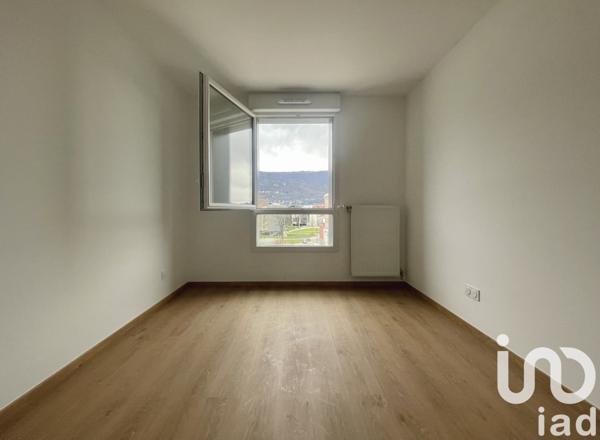 Appartement 4 pièces de 89 m² à Grenoble (38100)