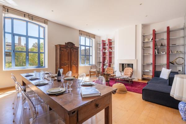 Maison
                                                                                                                                                                                                                                                                                                                        7 pièce(s)                                                                                                                                                                                                          4 chambre(s)                                                                                                                                                                                                          212  m²