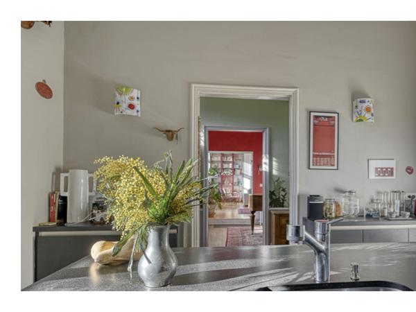 Maison
                                                                                                                                                                                                                                                                                                                        7 pièce(s)                                                                                                                                                                                                          4 chambre(s)                                                                                                                                                                                                          212  m²