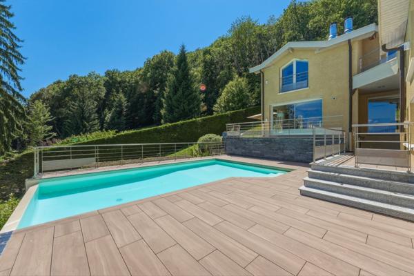 Vente Maison de luxe Divonne-les-Bains 9 Pièces 416.89 m²